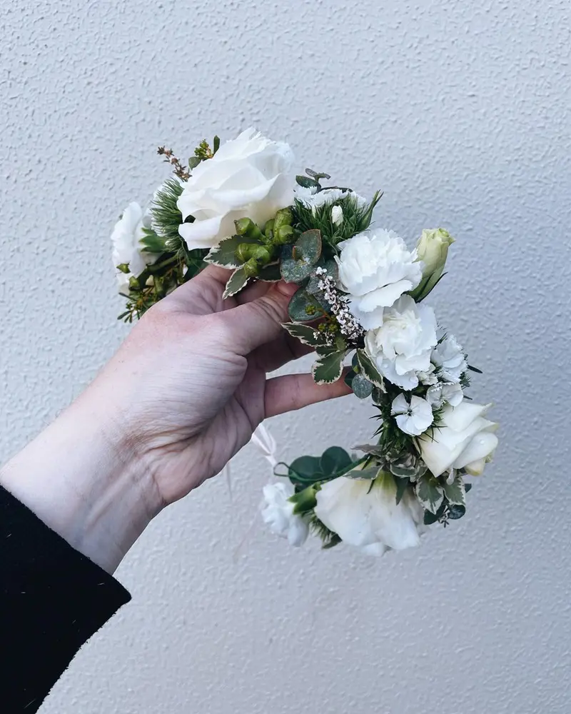 How To Make A Flower Crown: A Step-By-Step Guide