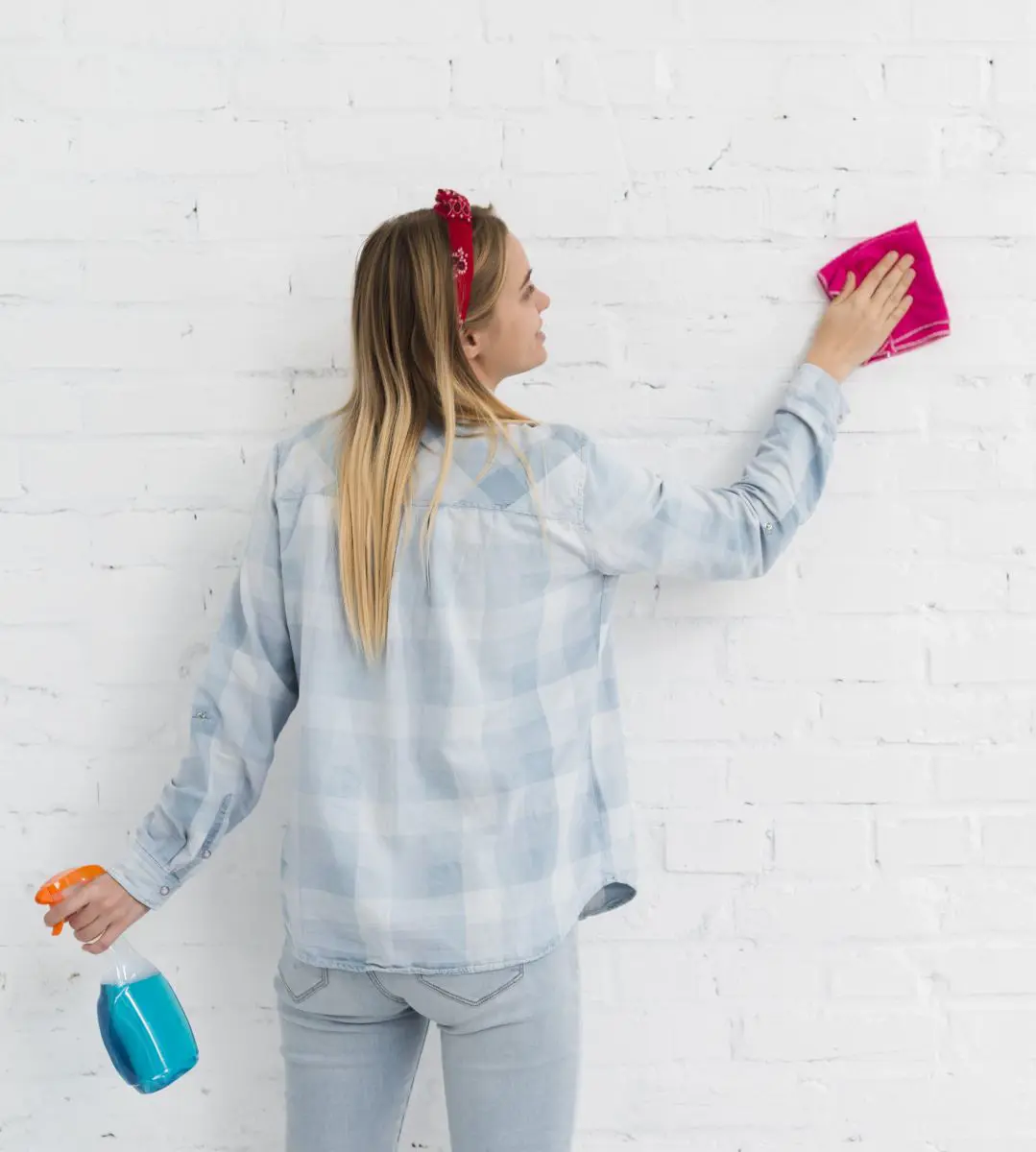 How To Clean Walls Without Damaging Paint